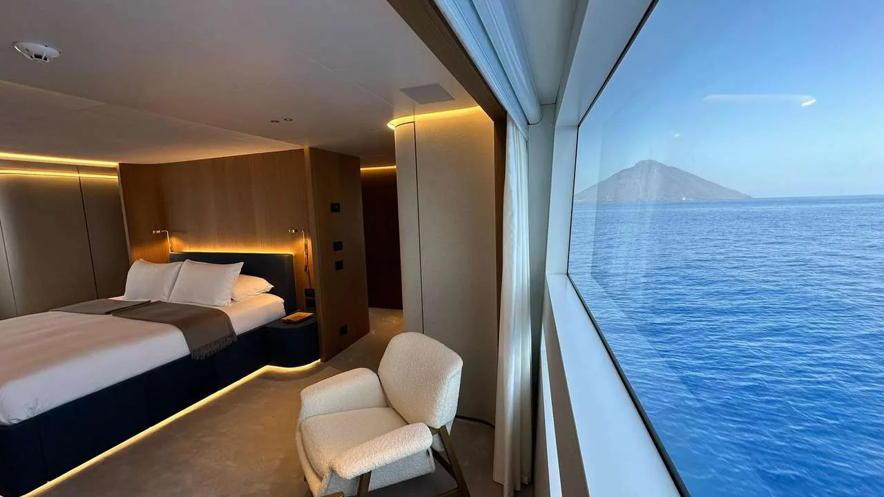 Cosmico — photo 29 location yacht Cannes