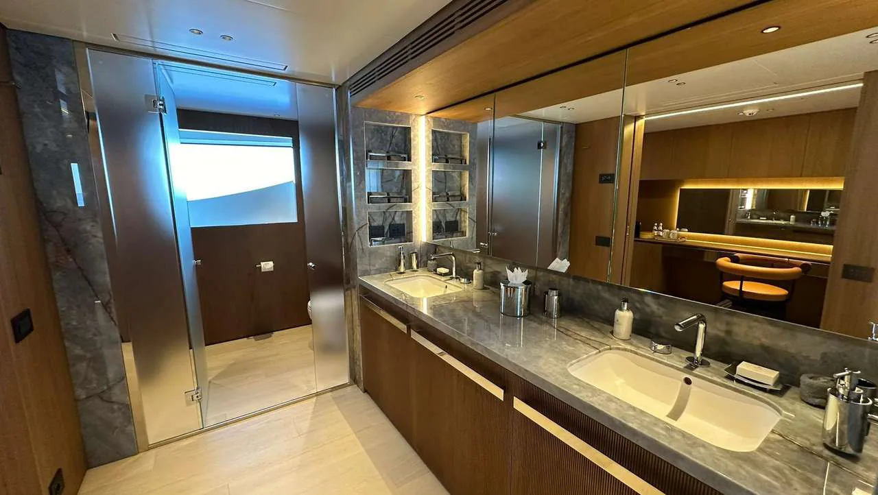 Cosmico — photo 35 location yacht Cannes