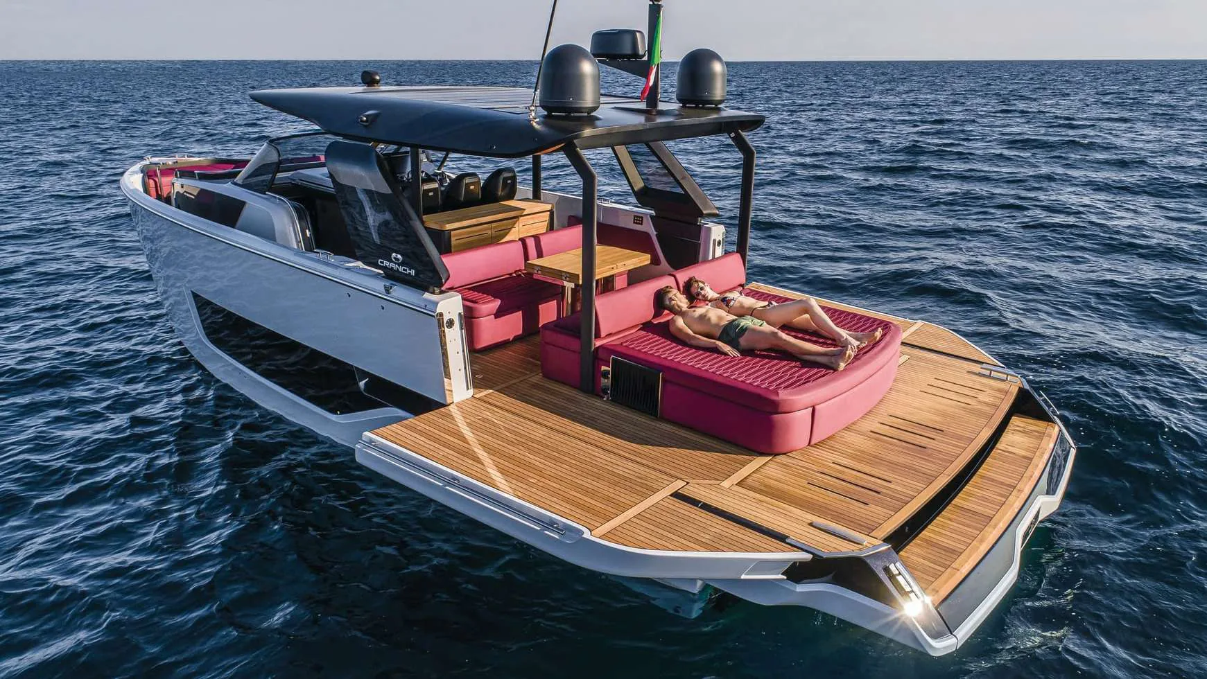Cranchi A46 — photo 3 location yacht Cannes