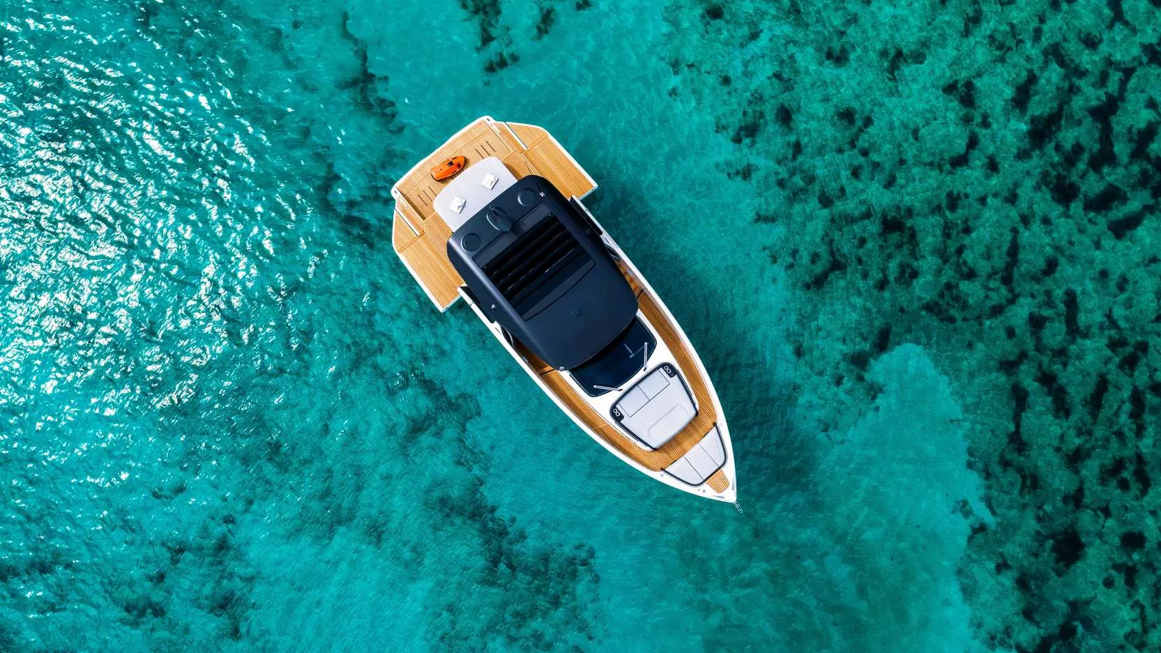 Cranchi A46 — photo 8 location yacht Cannes