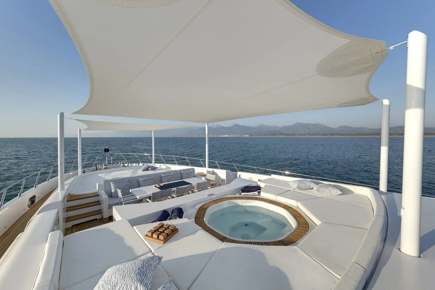 DA VINCI - photo 6 yacht charter Cannes