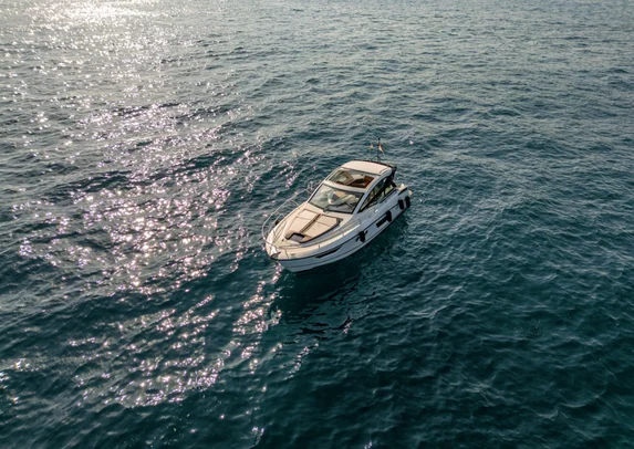 Daj, photo 4 location yacht Cannes