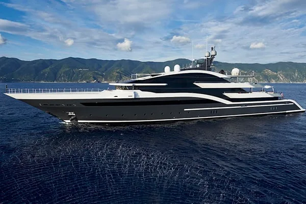 DAR - yacht charter Cannes