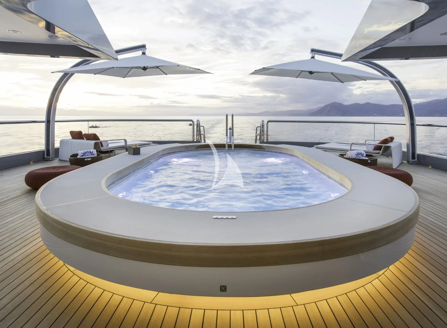 DAR - photo 8 yacht charter Cannes