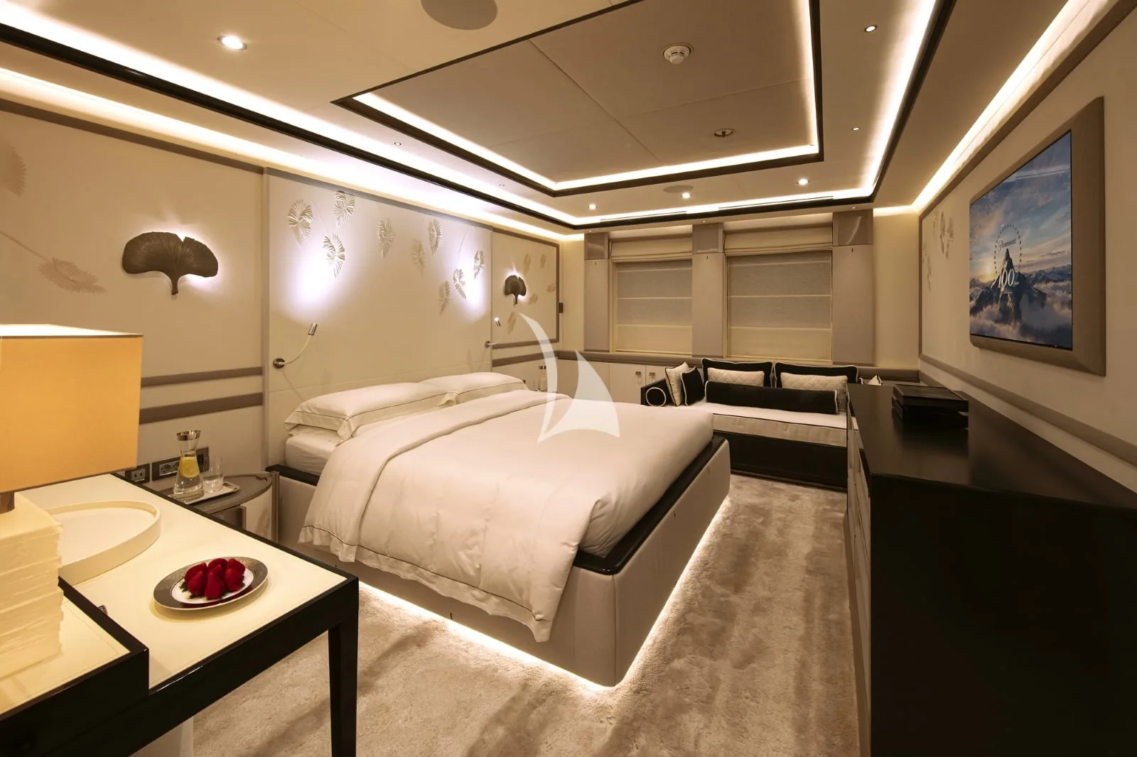 DAR - photo 43 yacht charter Cannes