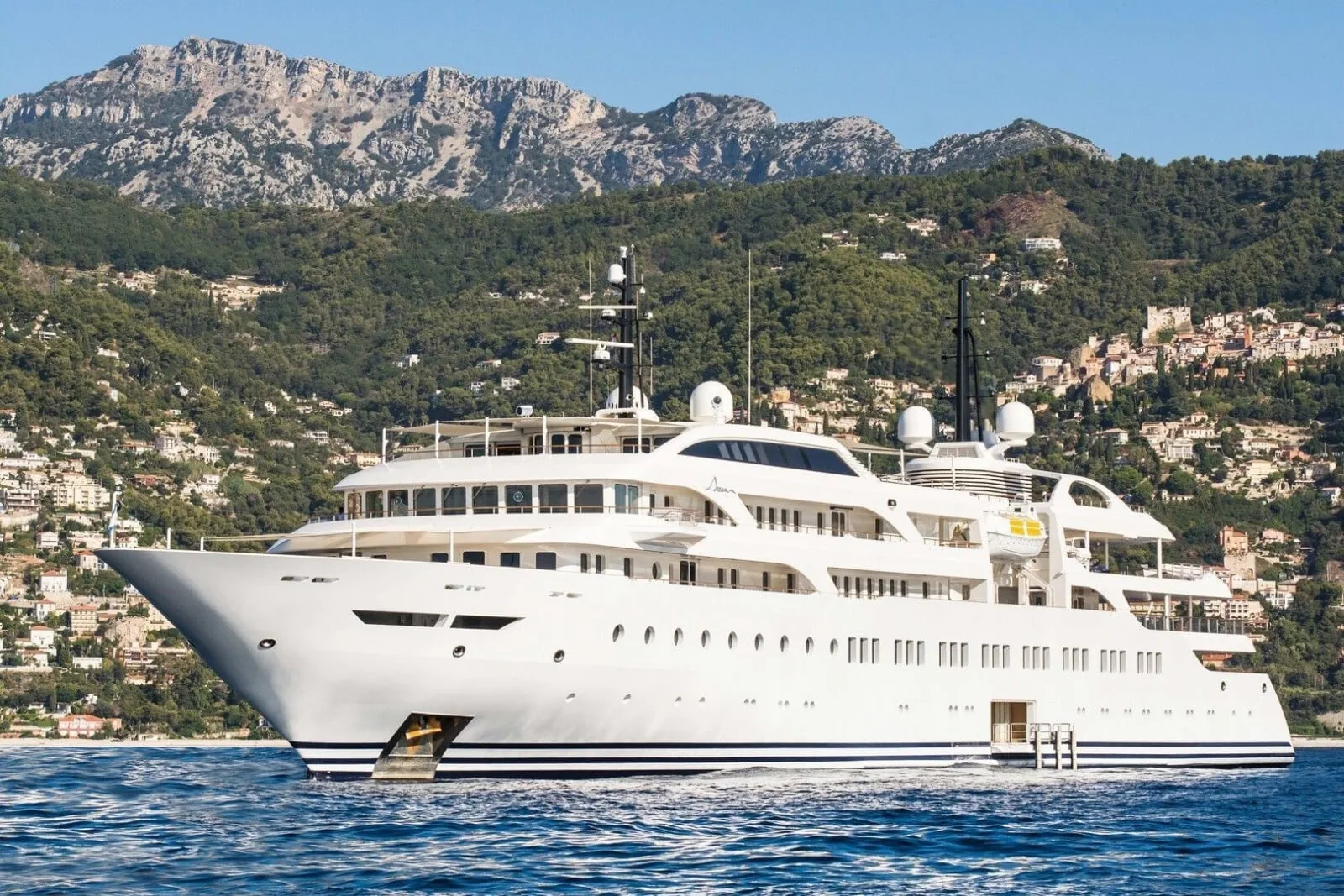 DREAM - photo 5 yacht charter Cannes