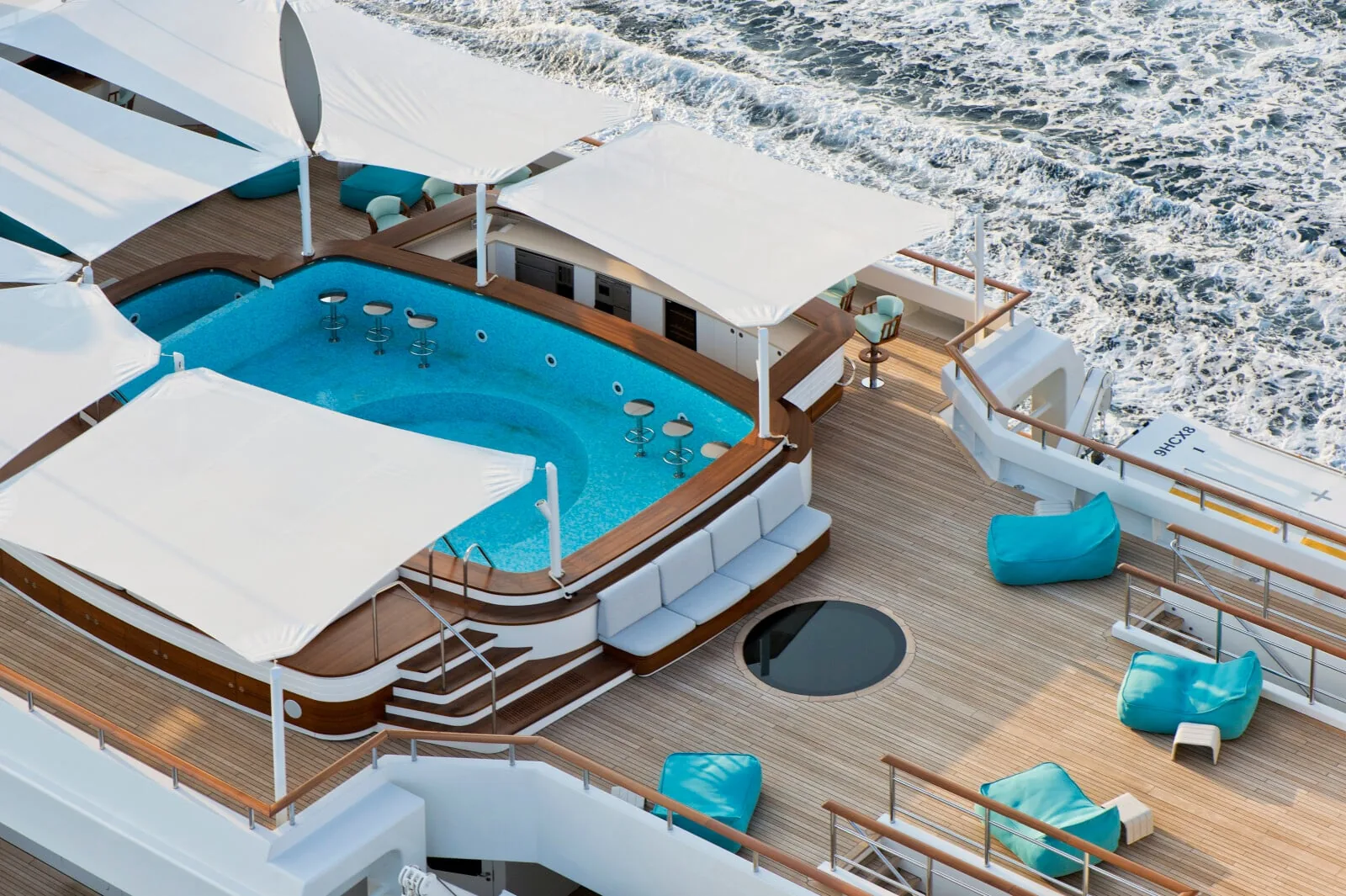 DREAM - photo 6 yacht charter Cannes