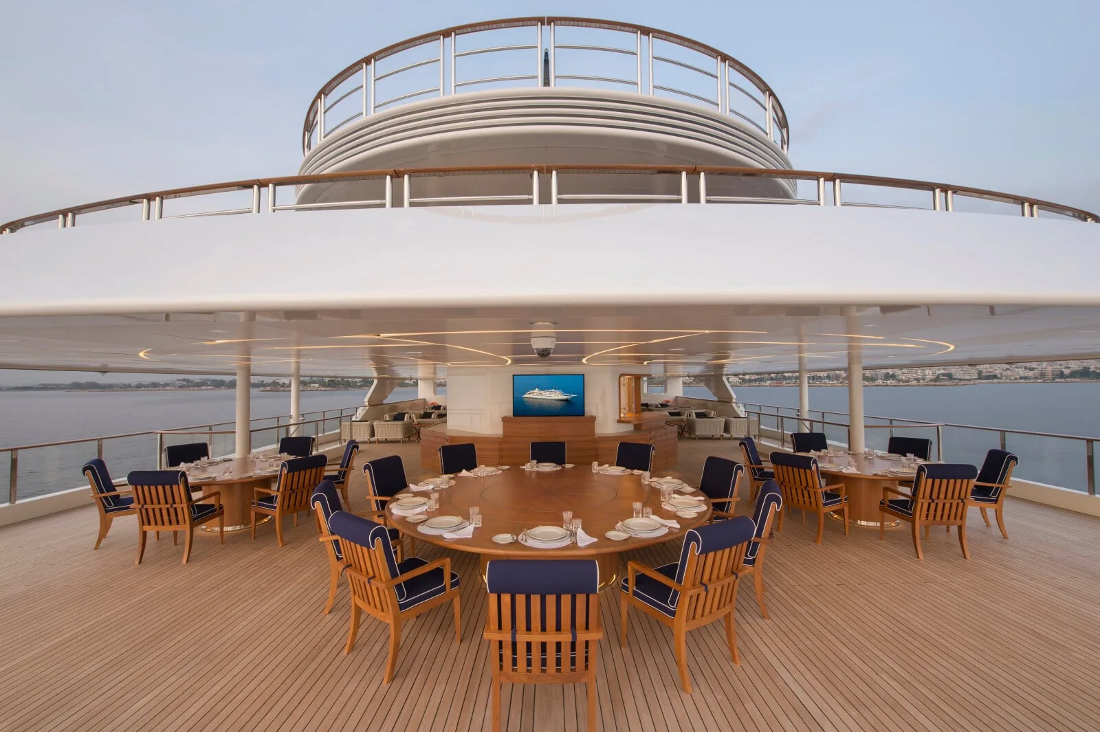 DREAM - photo 9 yacht charter Cannes