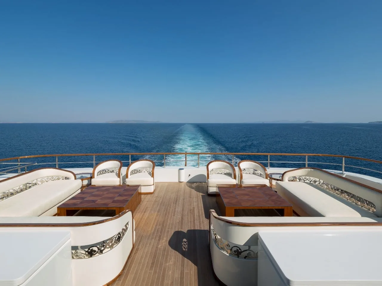 ELEMENTS - photo 9 yacht charter Cannes