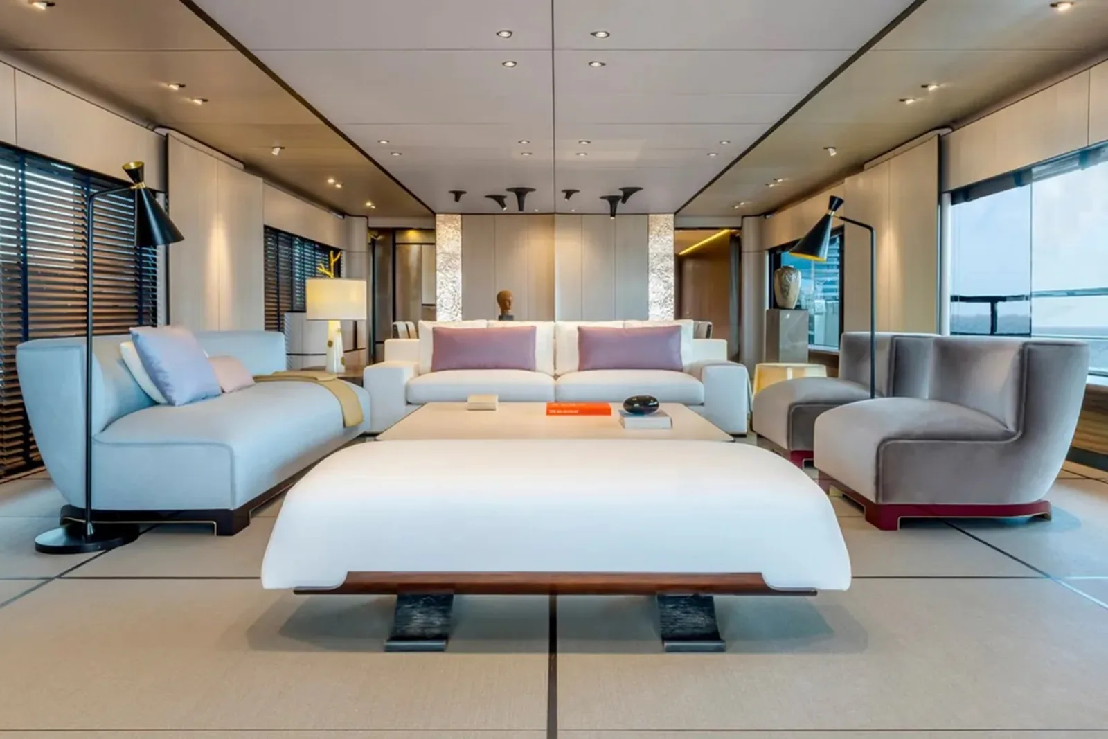ENDEAVOUR 2 - photo 5 yacht charter Cannes