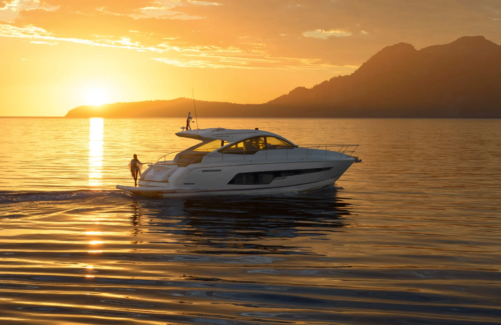 Fairline Targa 48, photo 1 location yacht Cannes