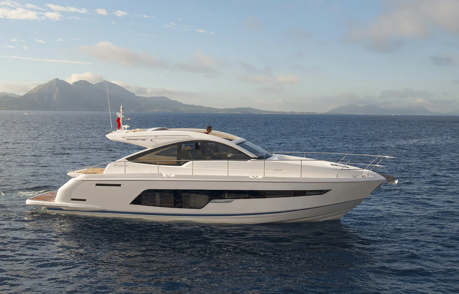 Fairline Targa 48, photo 4 location yacht Cannes