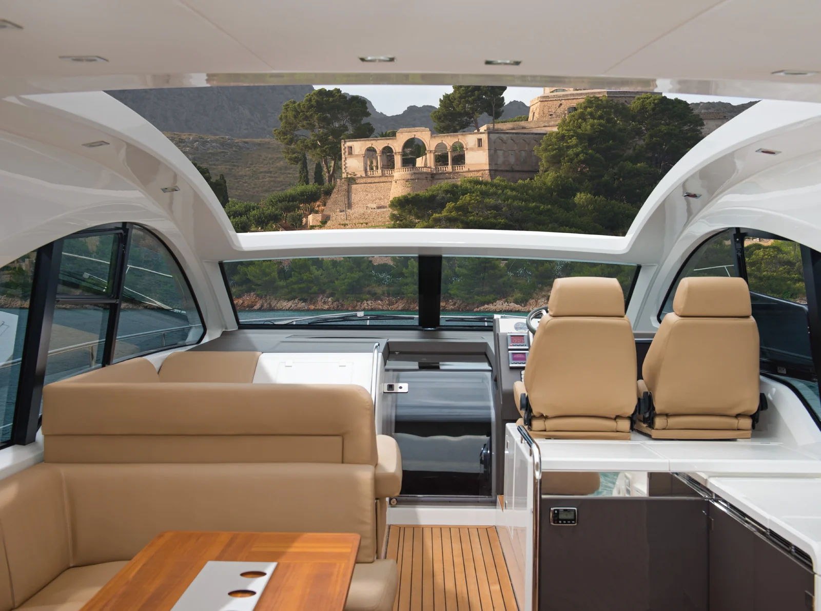 Fairline Targa 48, photo 7 location yacht Cannes