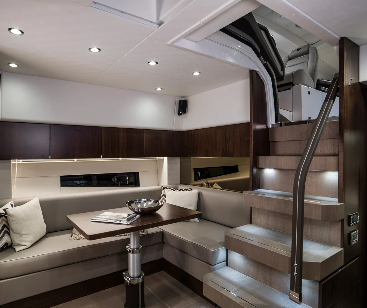 Fairline Targa 48, photo 8 location yacht Cannes