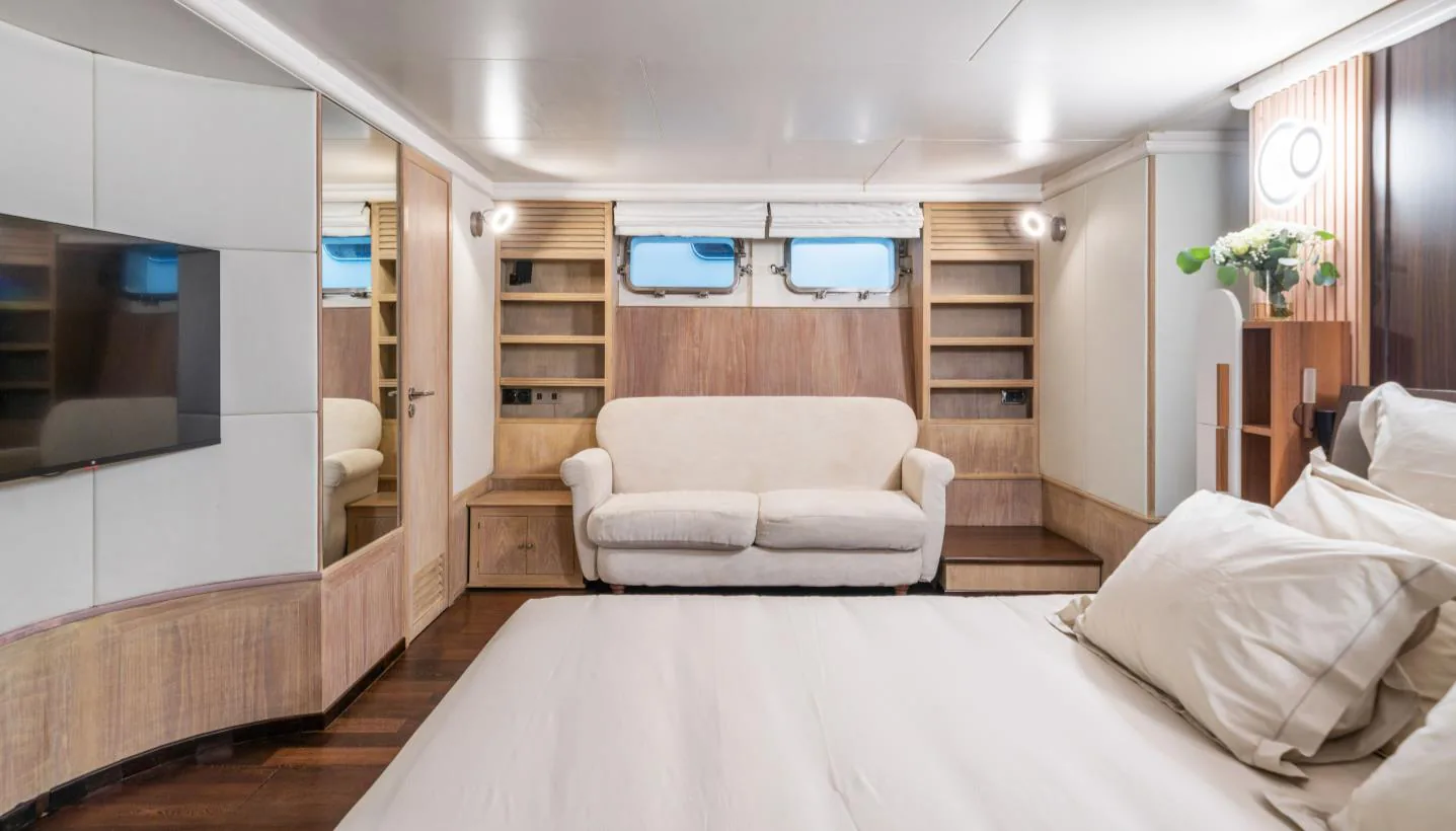 Faith — photo 8 location yacht Cannes