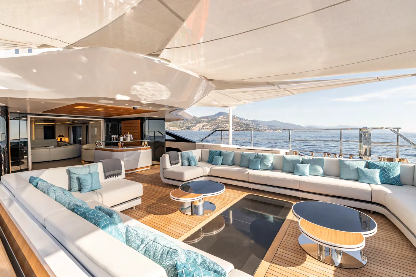Felicita — photo 6 location yacht Cannes