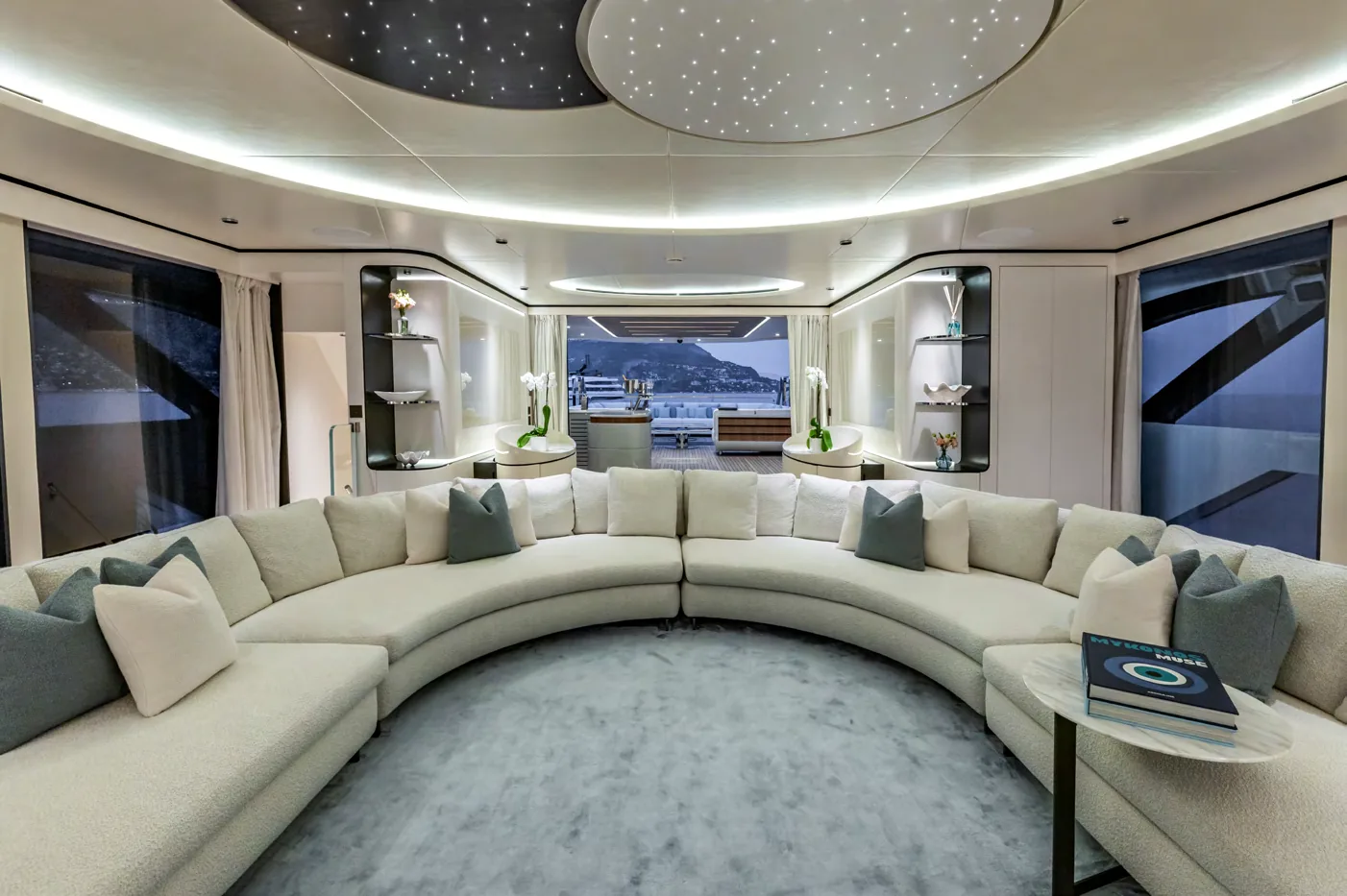 Felicita — photo 11 location yacht Cannes