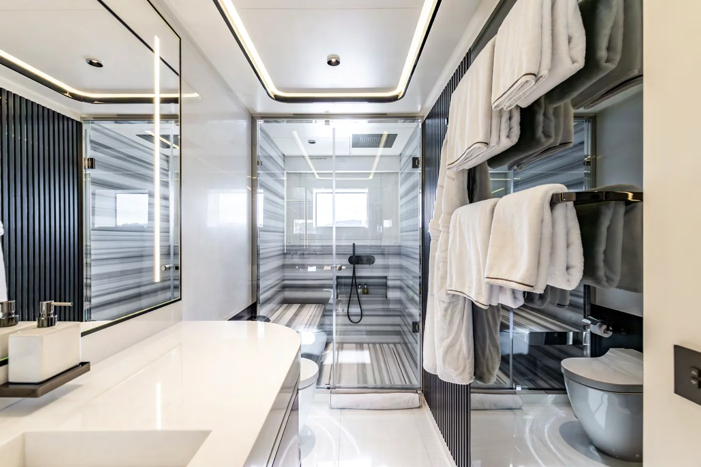 Felicita — photo 20 location yacht Cannes