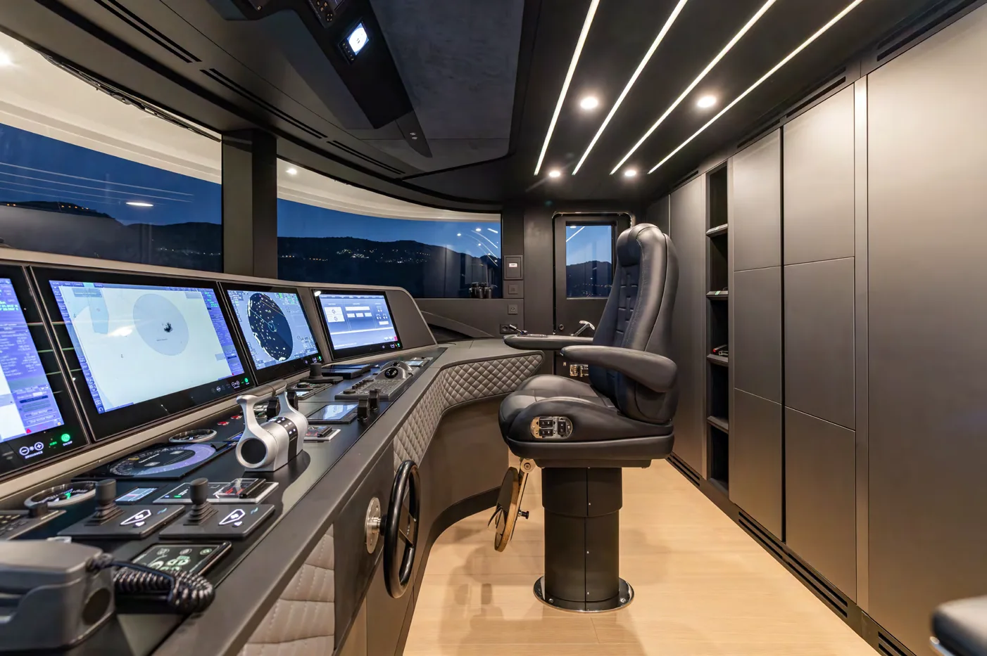 Felicita — photo 40 location yacht Cannes