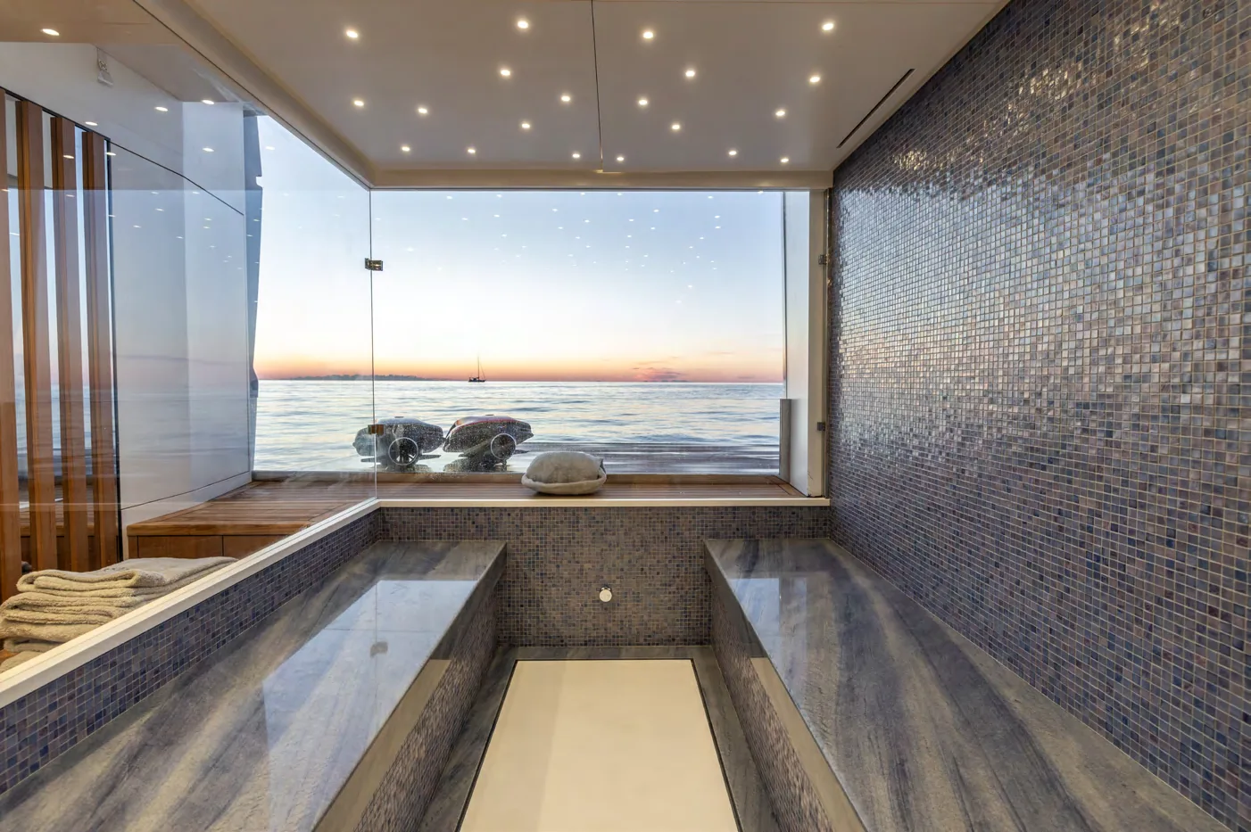 Felicita — photo 49 location yacht Cannes