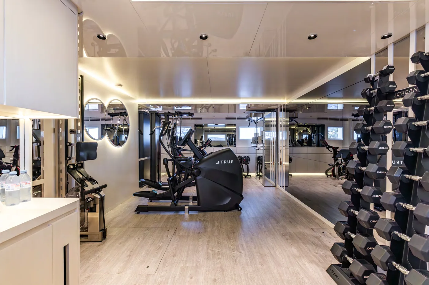 Felicita — photo 50 location yacht Cannes