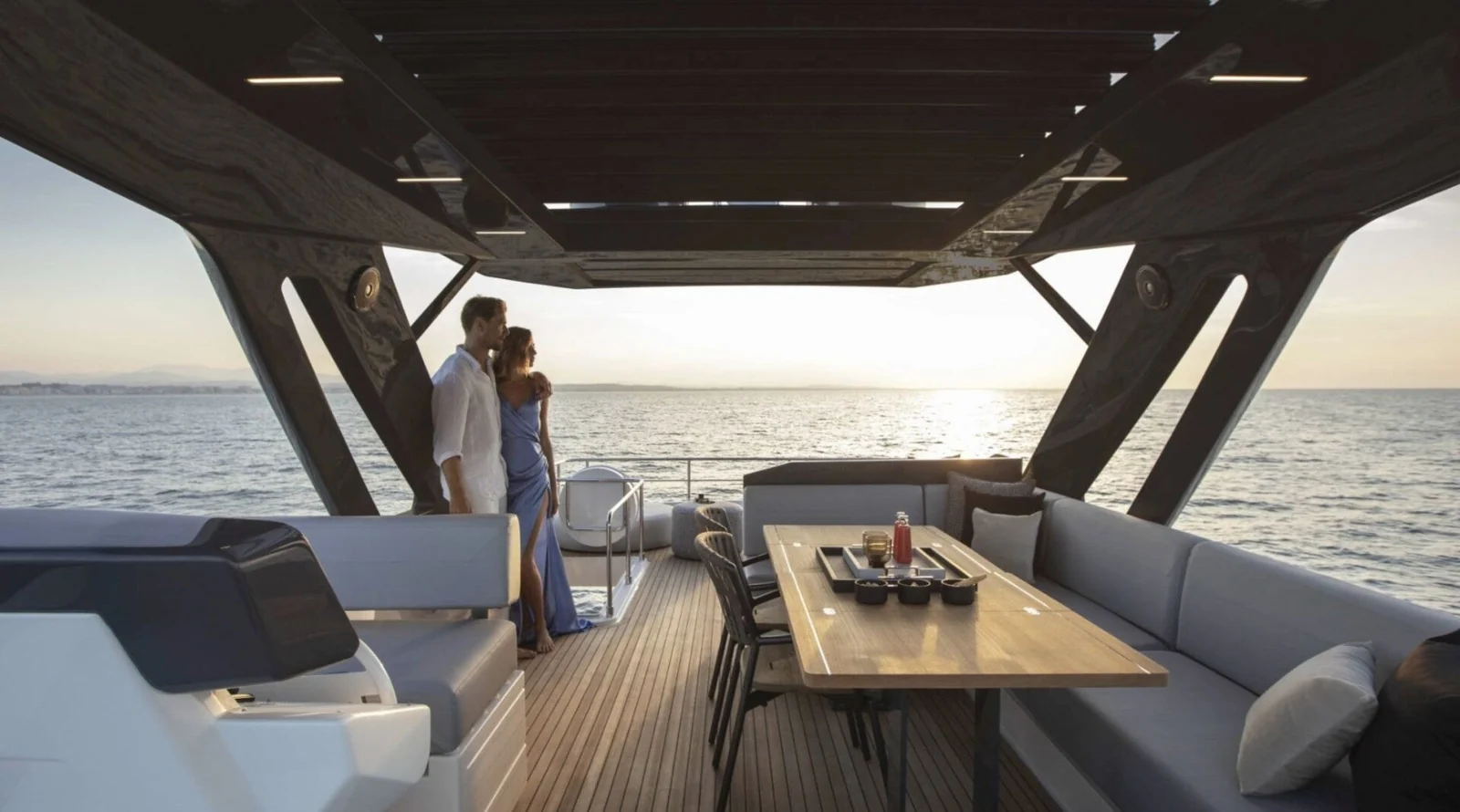 Ferretti 720 (Breeze), photo 12 location yacht Cannes