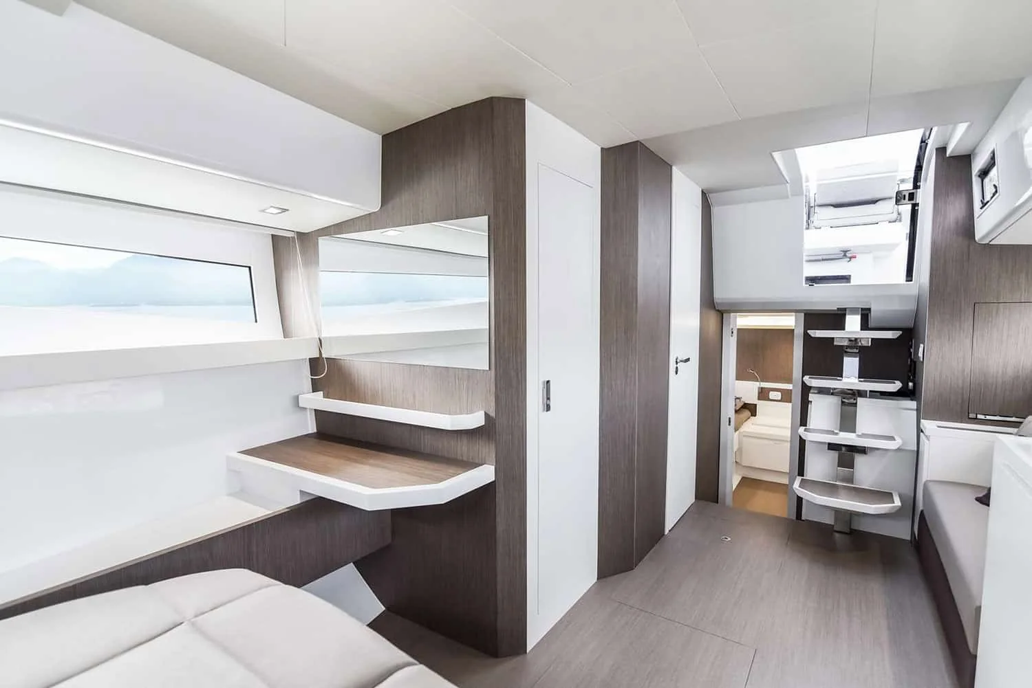 Fiart Mare 43, photo 7 location yacht Cannes