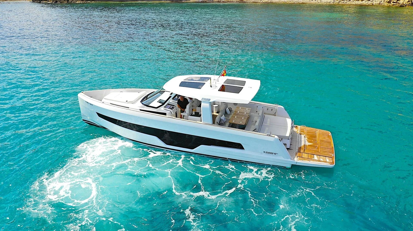 Fjord 41 XL, photo 3 location yacht Cannes