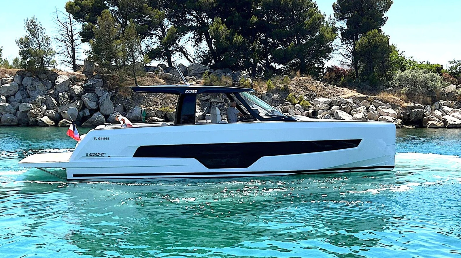 Fjord 41 XL, photo 8 location yacht Cannes