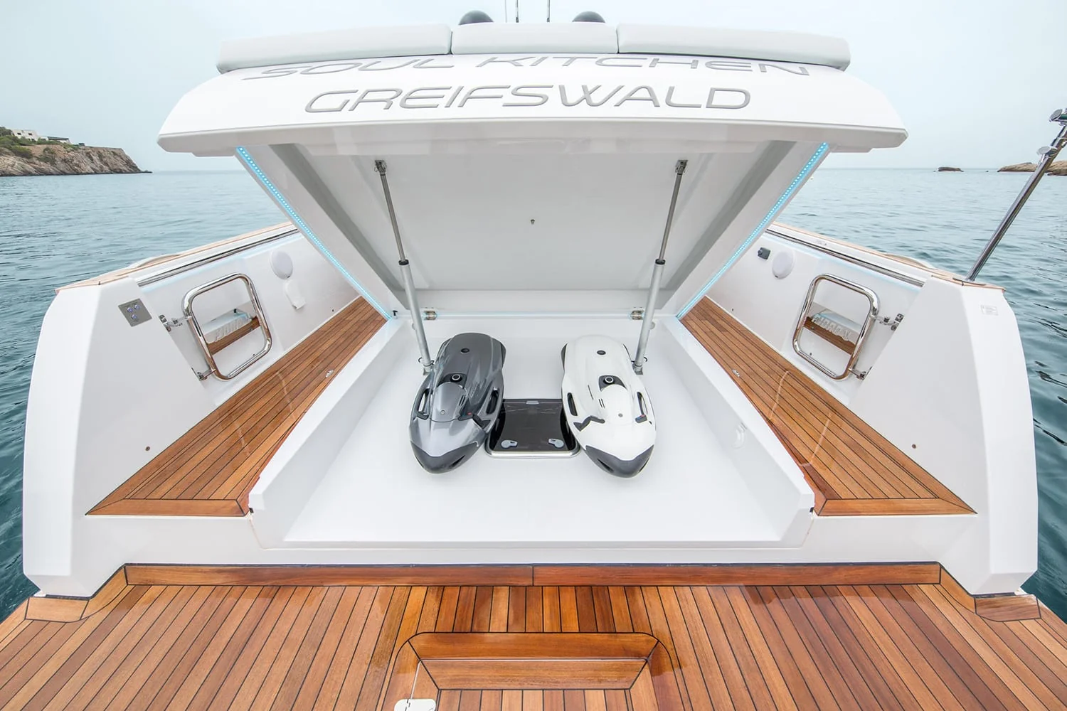 Fjord 44 Open, photo 11 location yacht Cannes