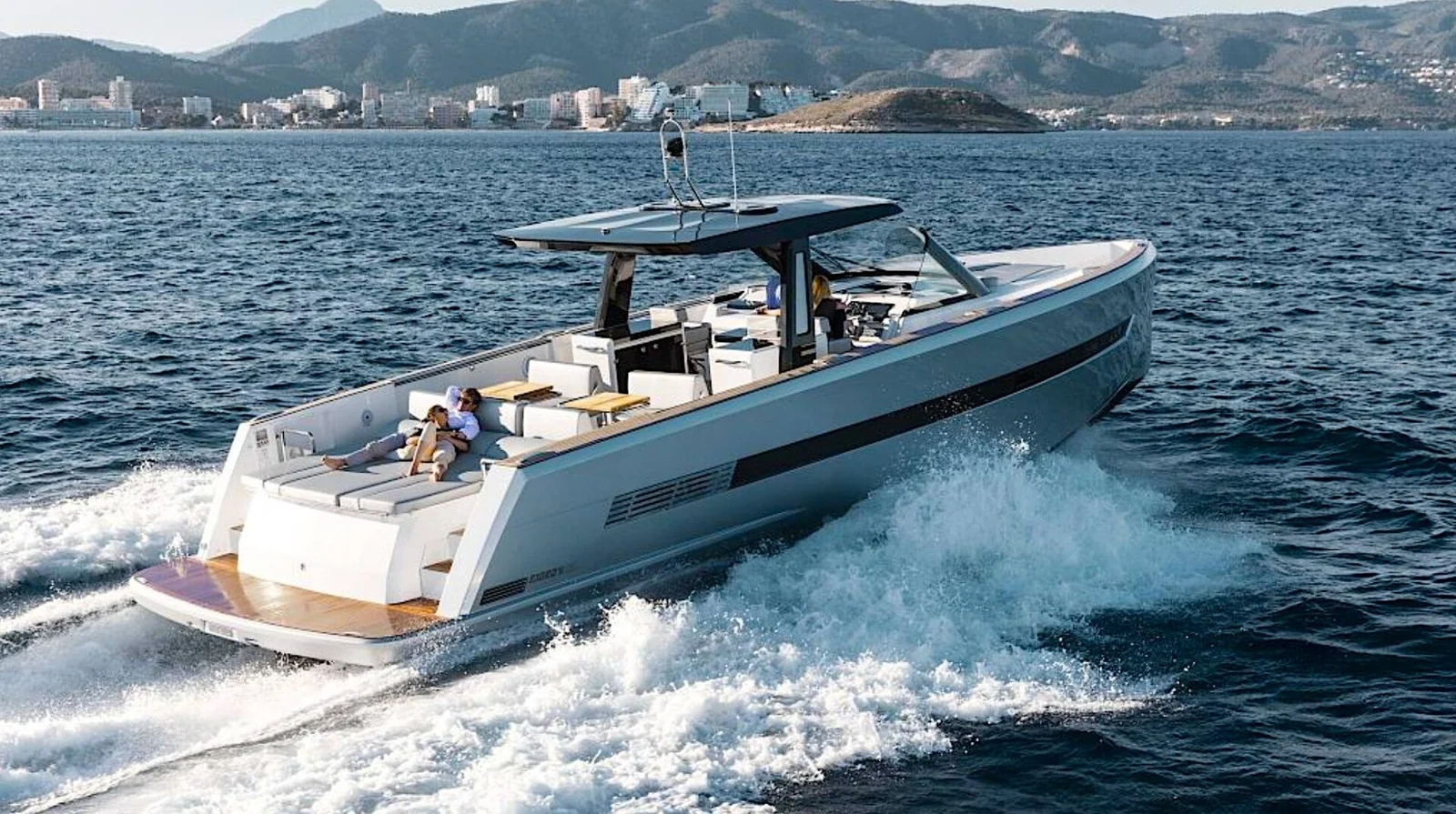 Fjord 52 Open, photo 4 location yacht Cannes