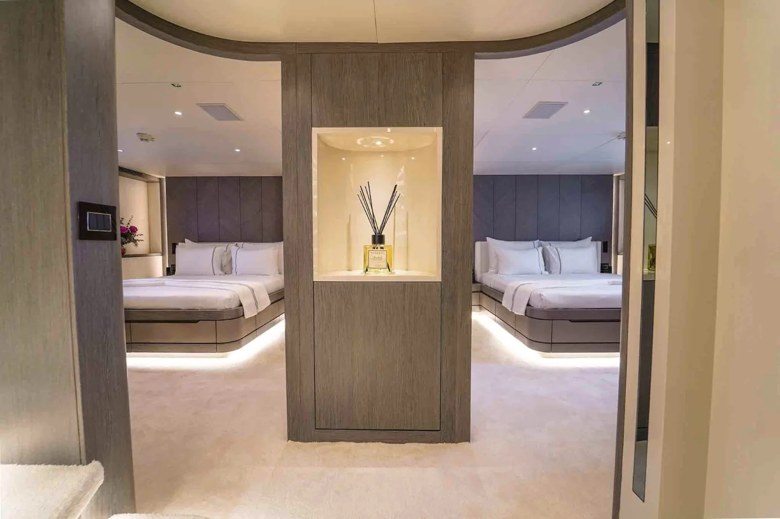 FORTUNA - photo 25 yacht charter Cannes