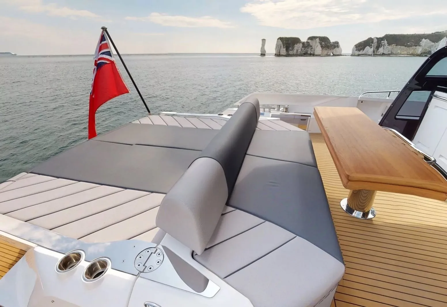 FORZA - photo 8 yacht charter Cannes