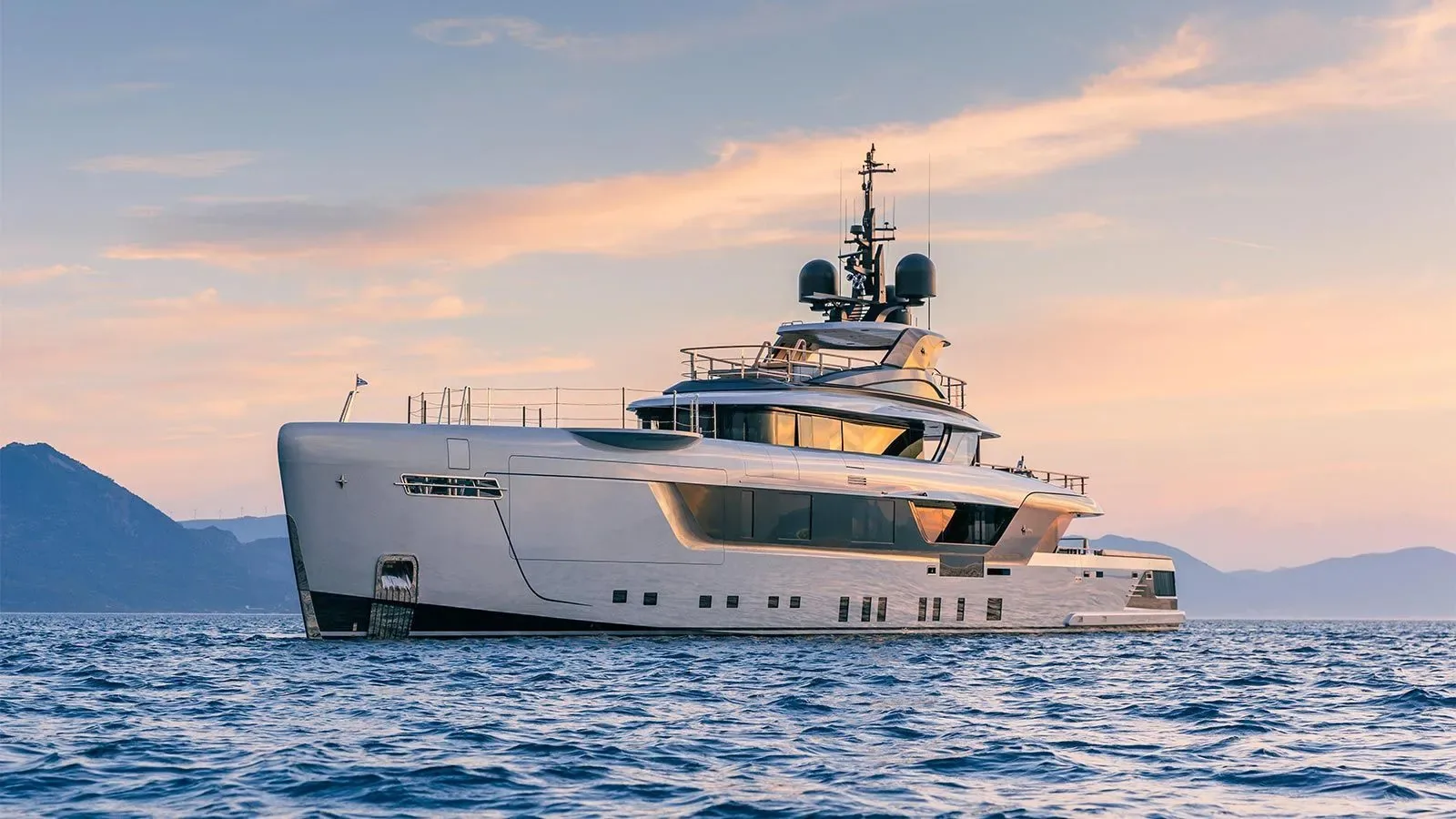 GECO - photo 6 yacht charter Cannes