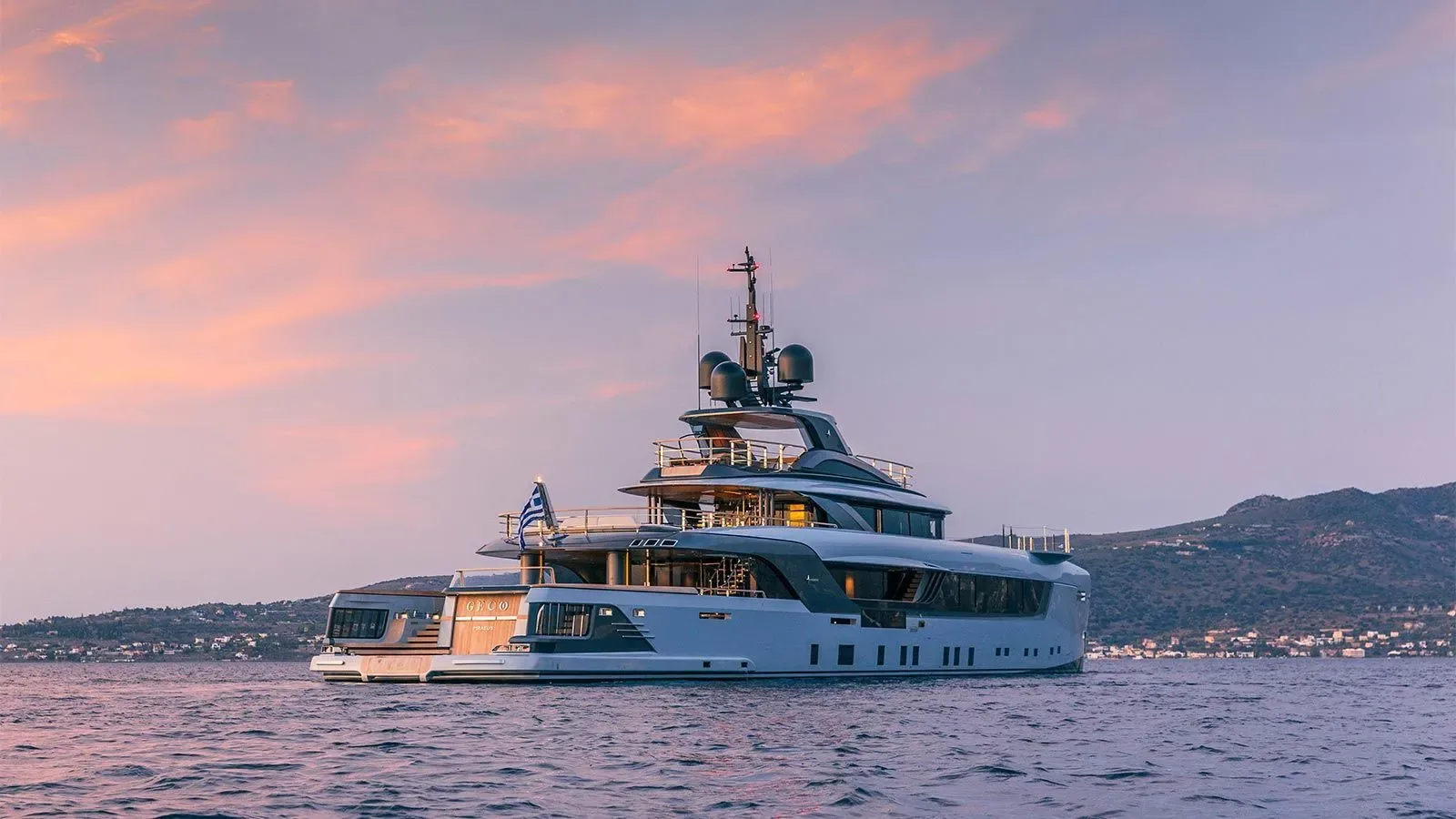 GECO - photo 8 yacht charter Cannes