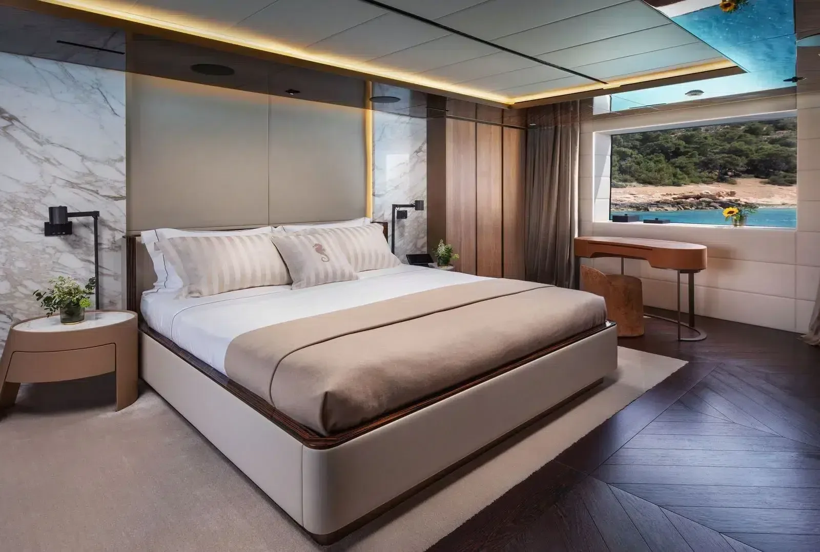 GECO - photo 29 yacht charter Cannes