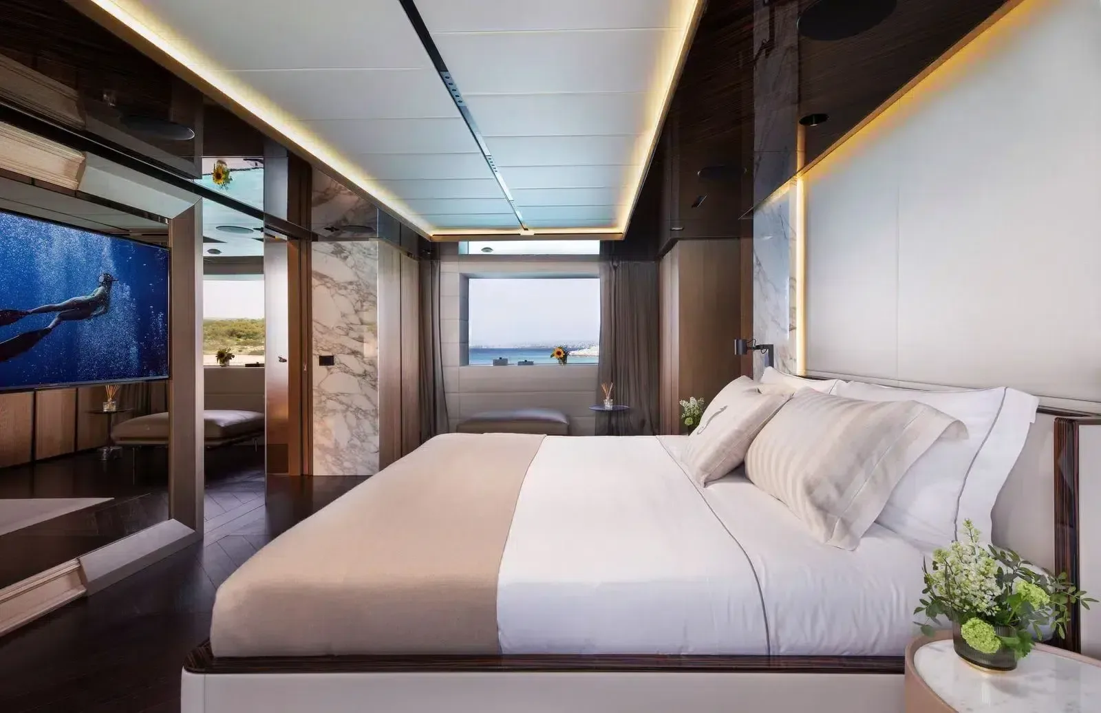 GECO - photo 32 yacht charter Cannes