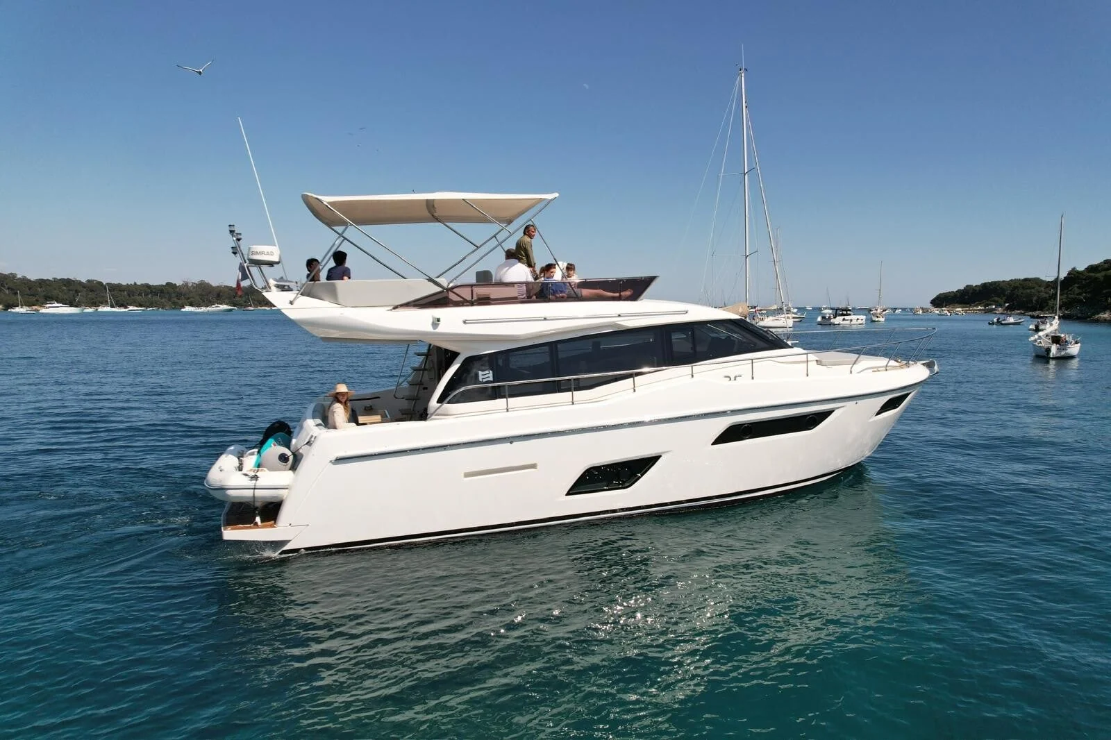 Greenline 45 Coupe, photo 2 location yacht Cannes