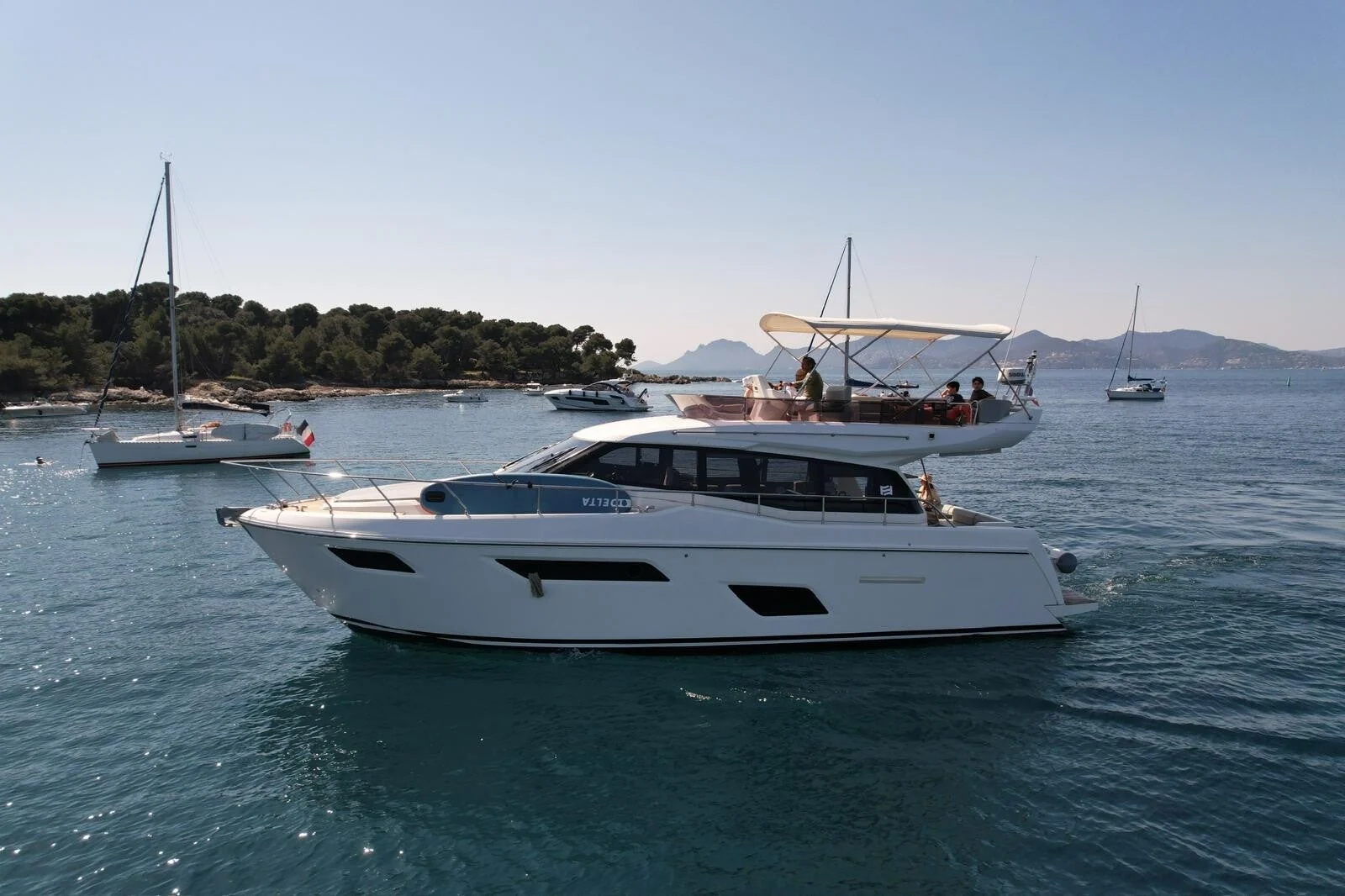 Greenline 45 Coupe, photo 4 location yacht Cannes