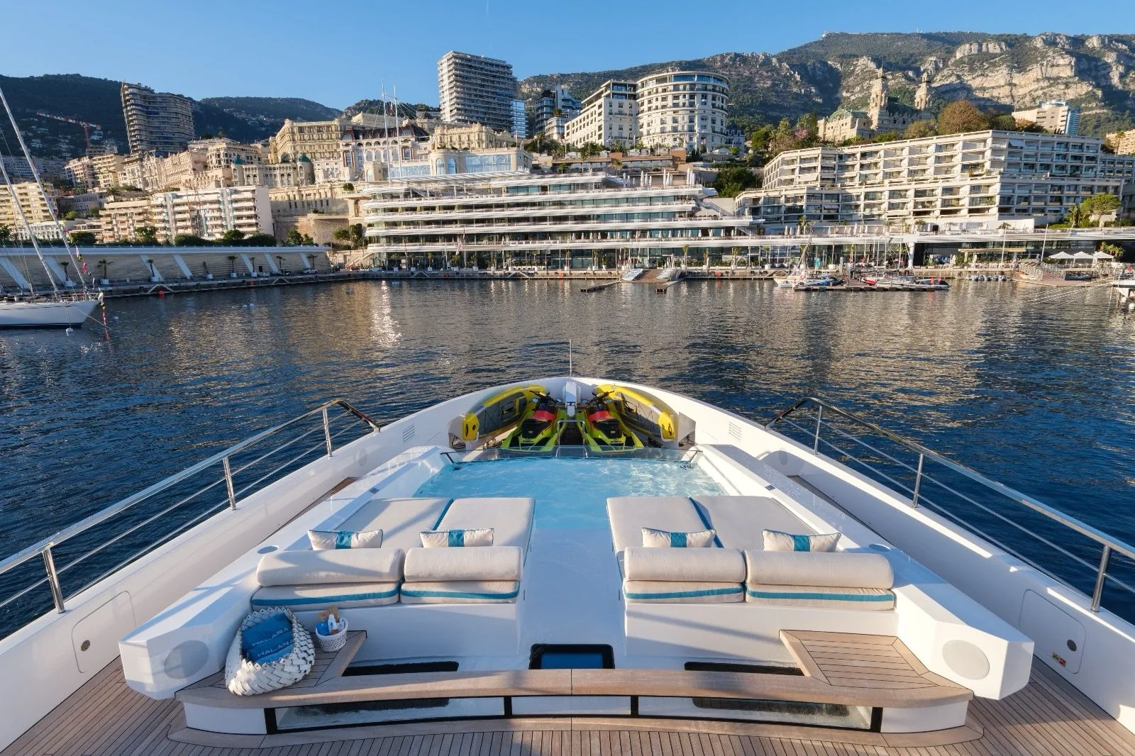 HALARA - photo 8 yacht charter Cannes