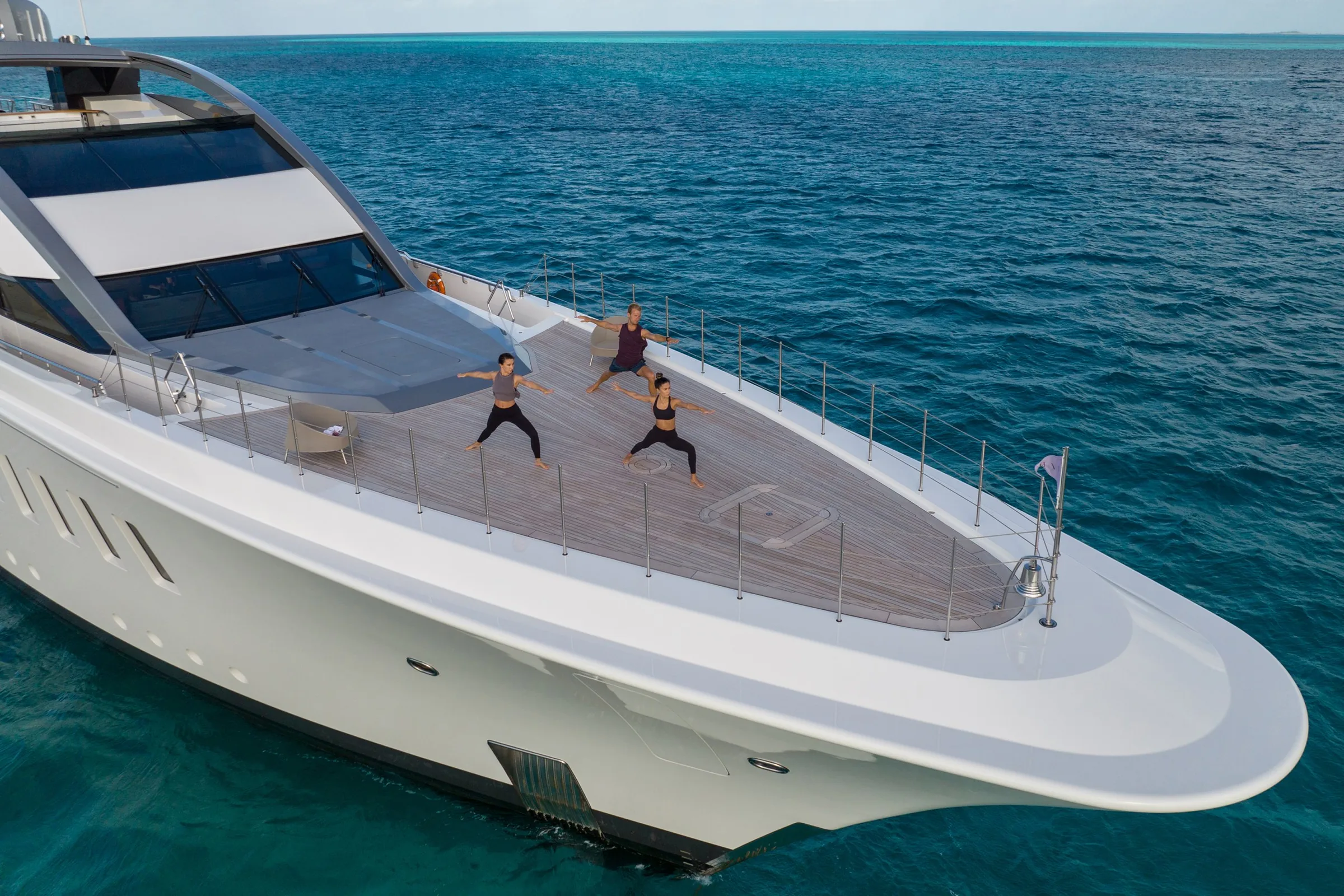 HALO - photo 12 yacht charter Cannes