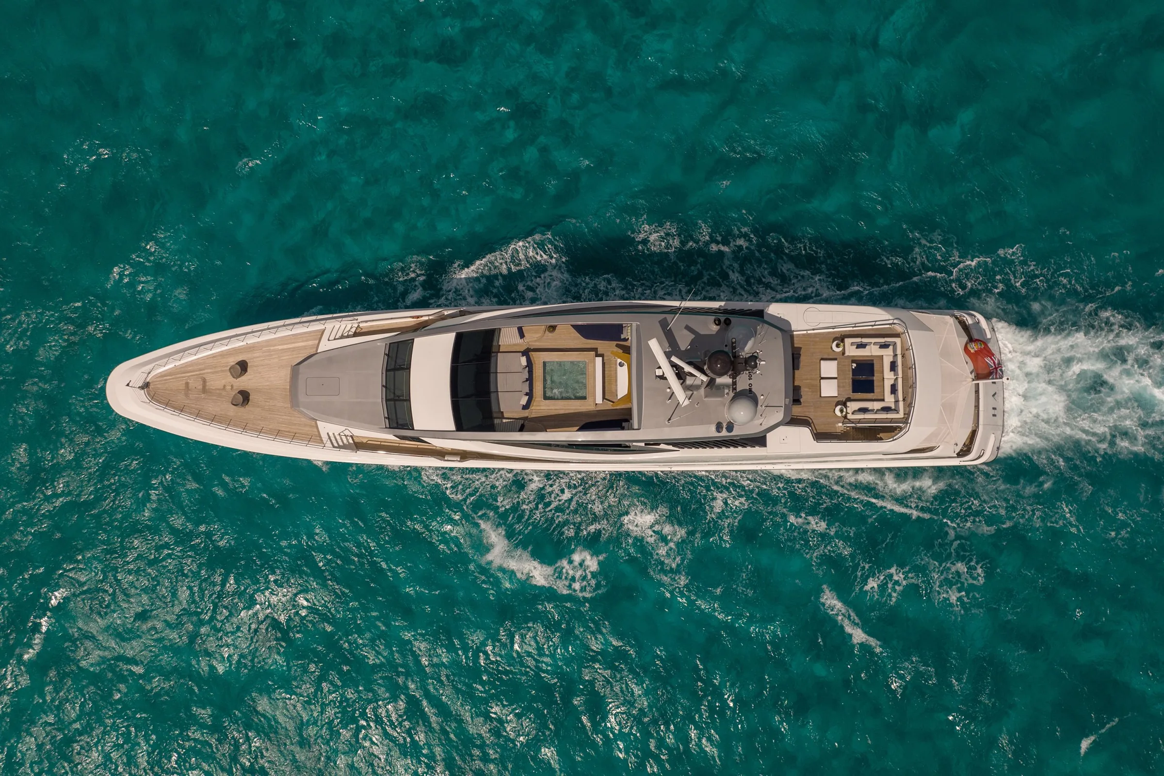 HALO - photo 15 yacht charter Cannes