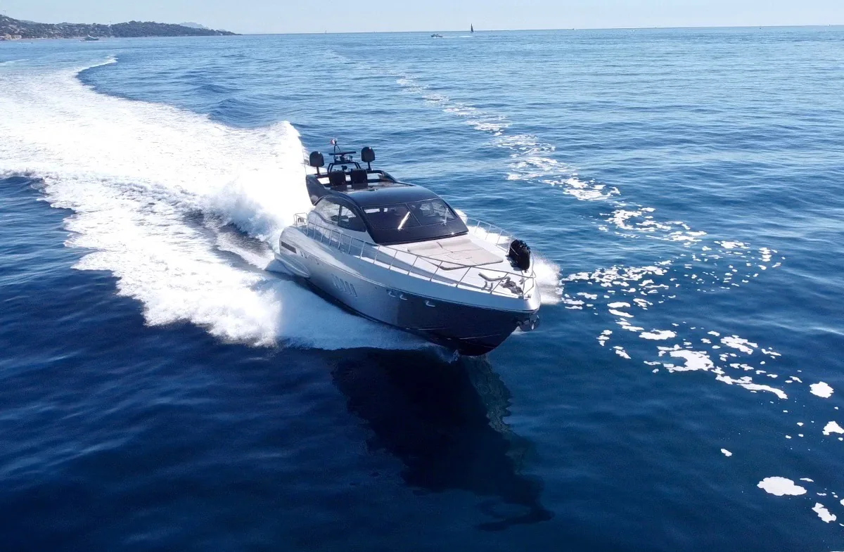 HELIOS - photo 10 yacht charter Cannes