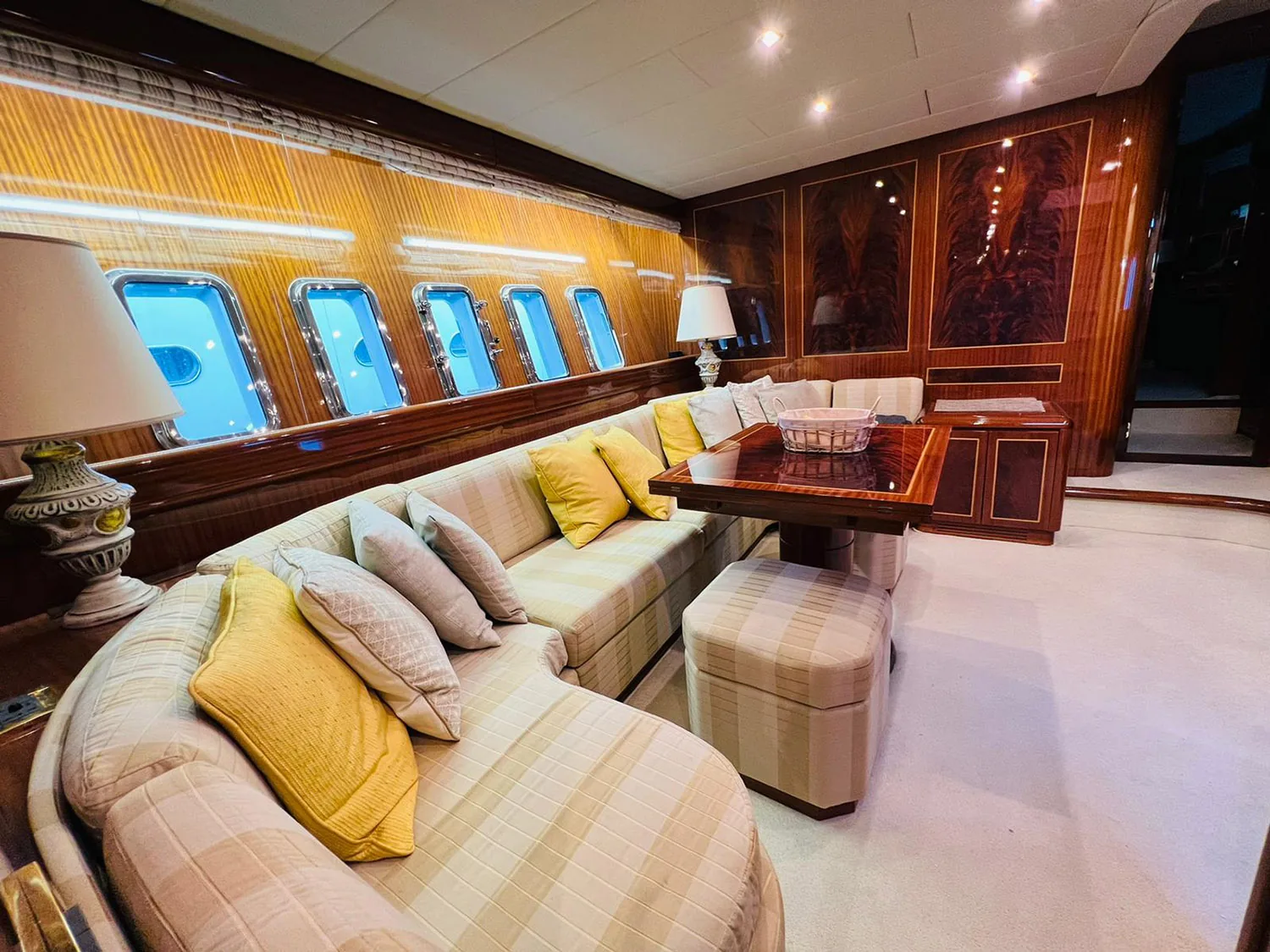 HELIOS - photo 15 yacht charter Cannes