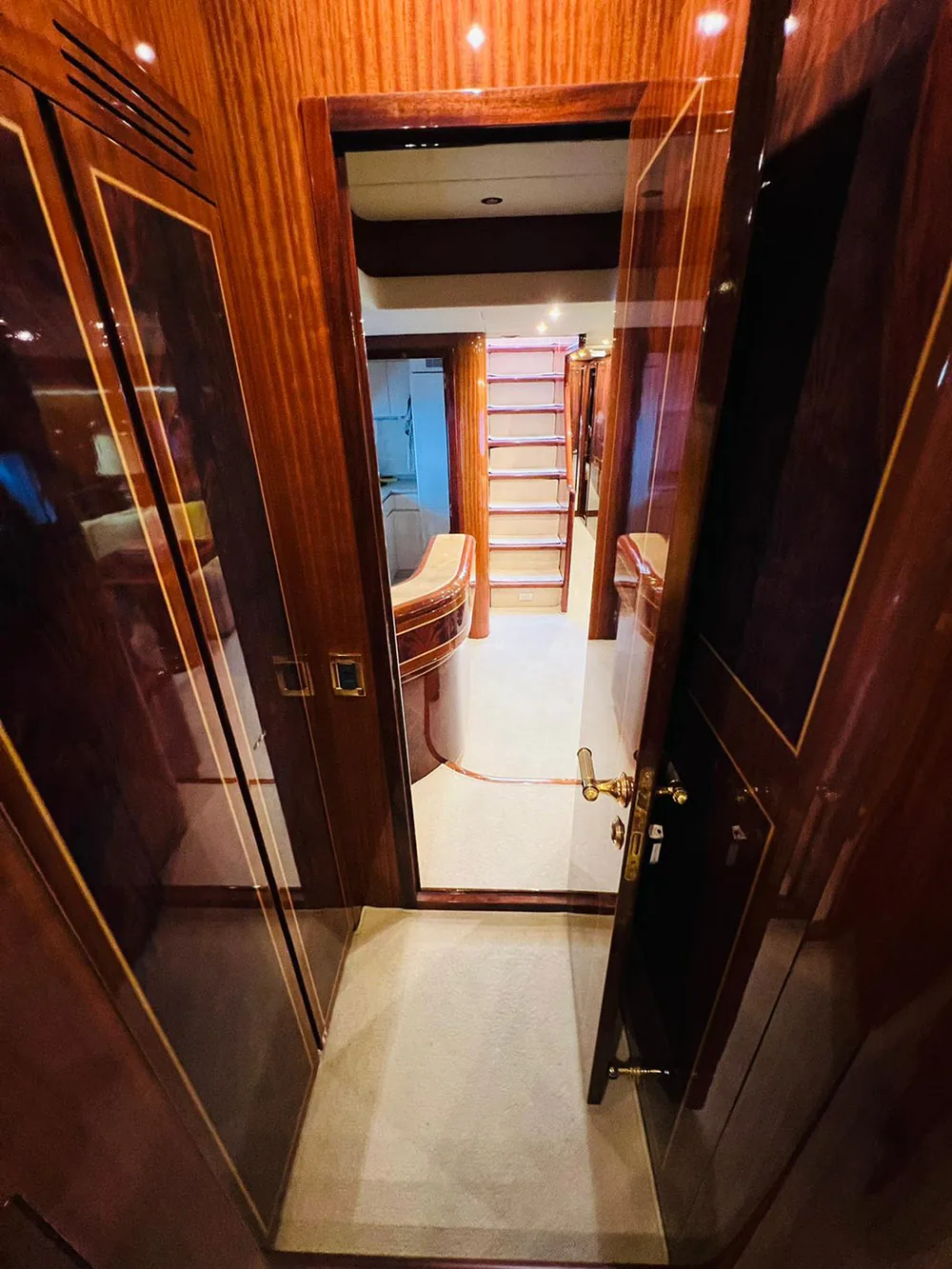 HELIOS - photo 17 yacht charter Cannes