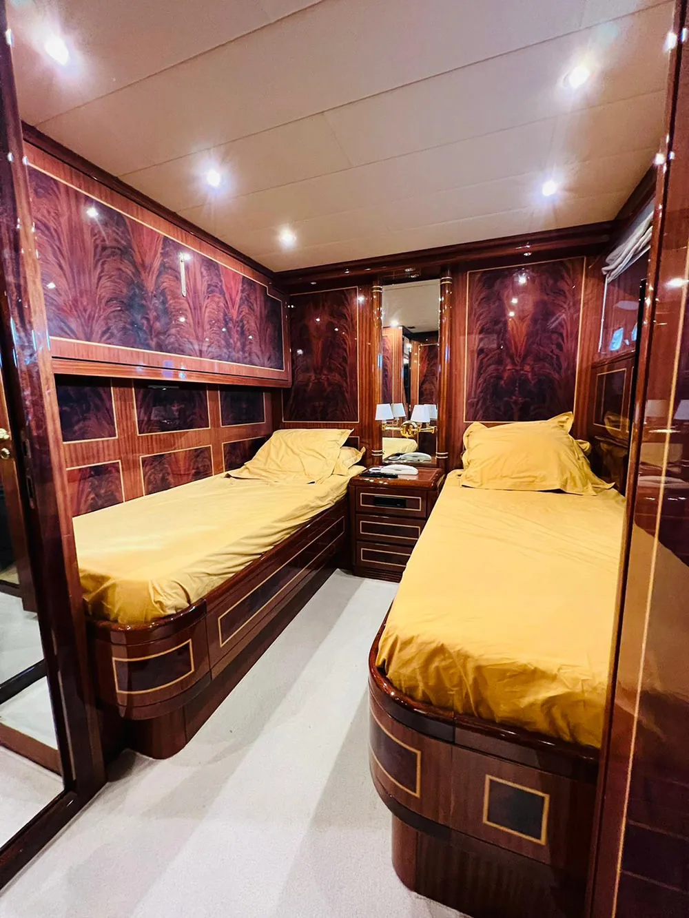 HELIOS - photo 22 yacht charter Cannes