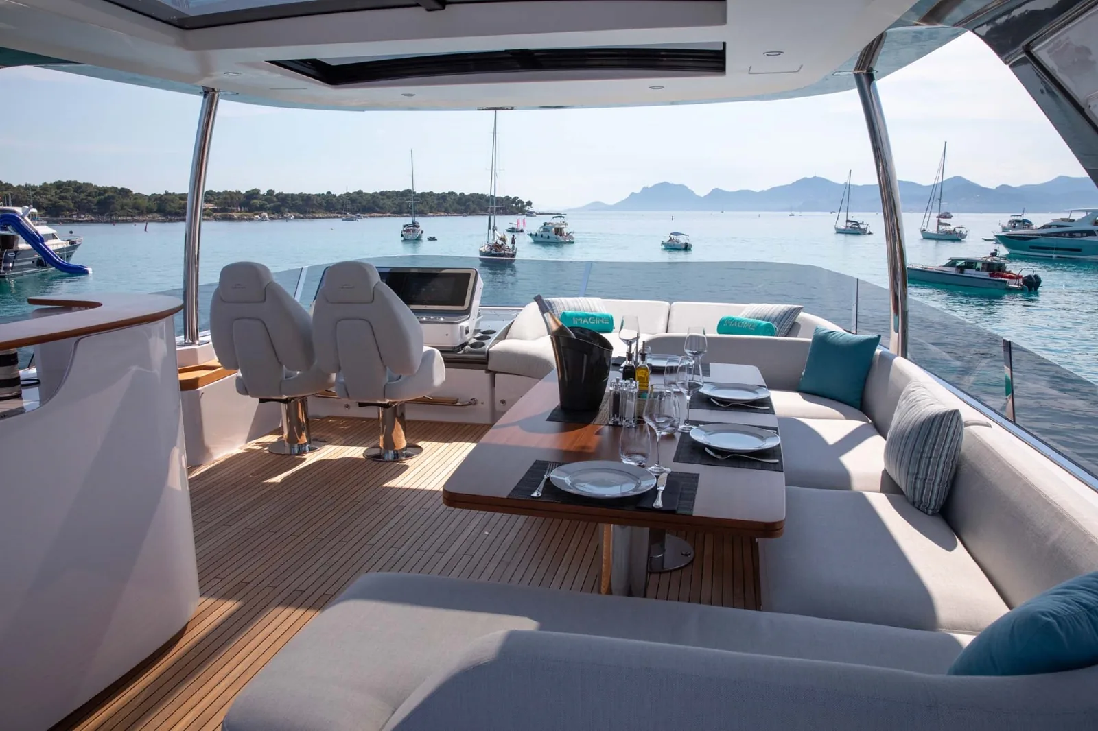 IMAGINE - photo 5 yacht charter Cannes