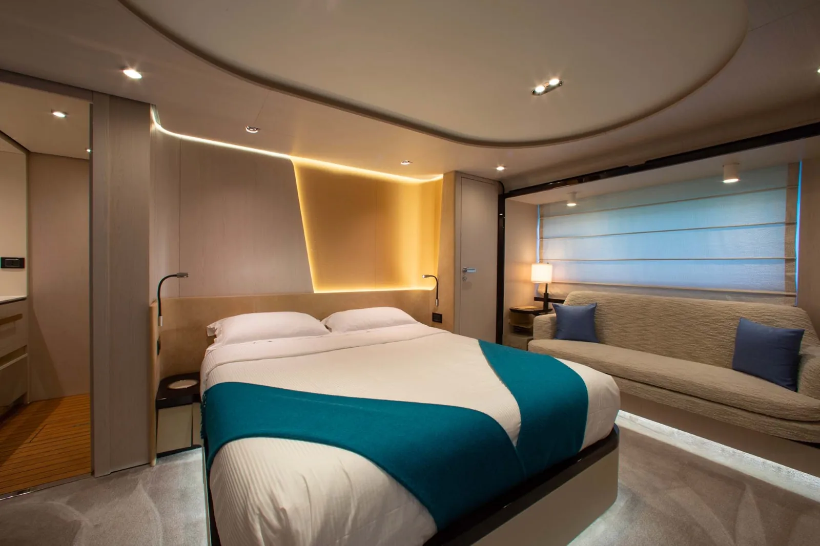 IMAGINE - photo 16 yacht charter Cannes