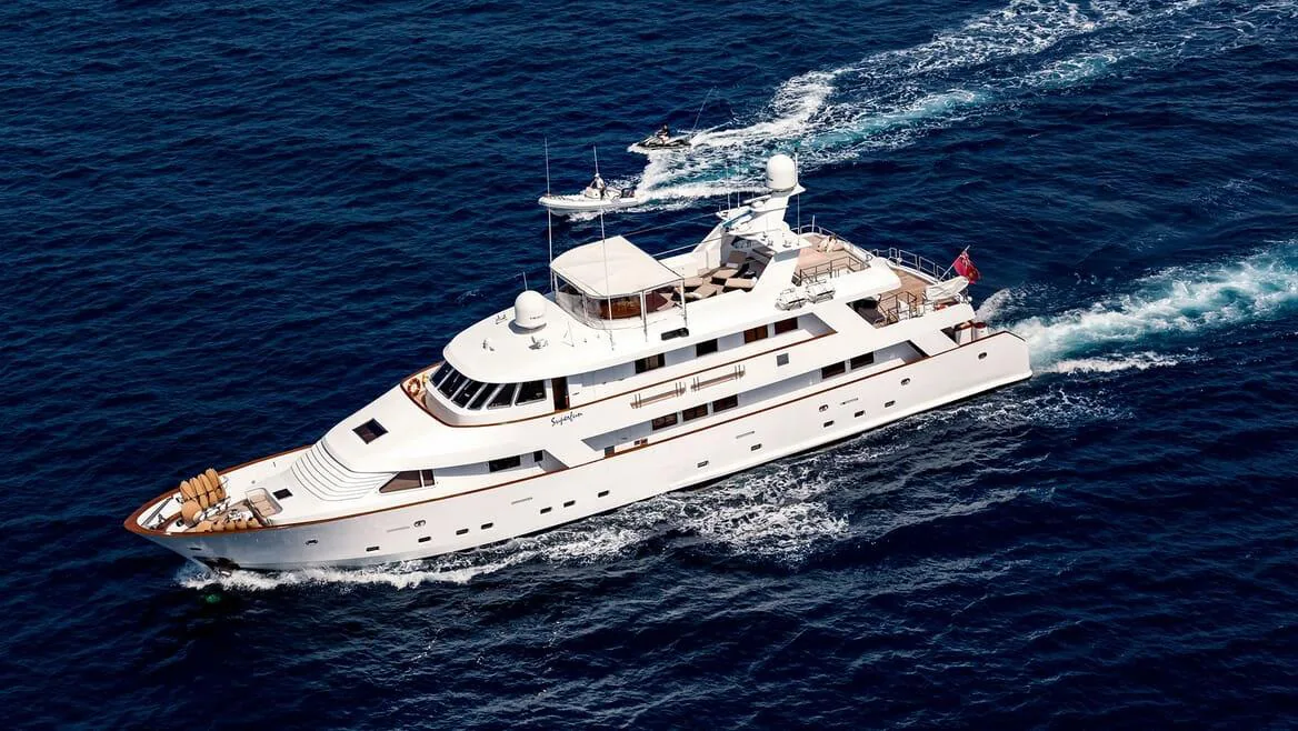 Jojo — photo 2 location yacht Cannes
