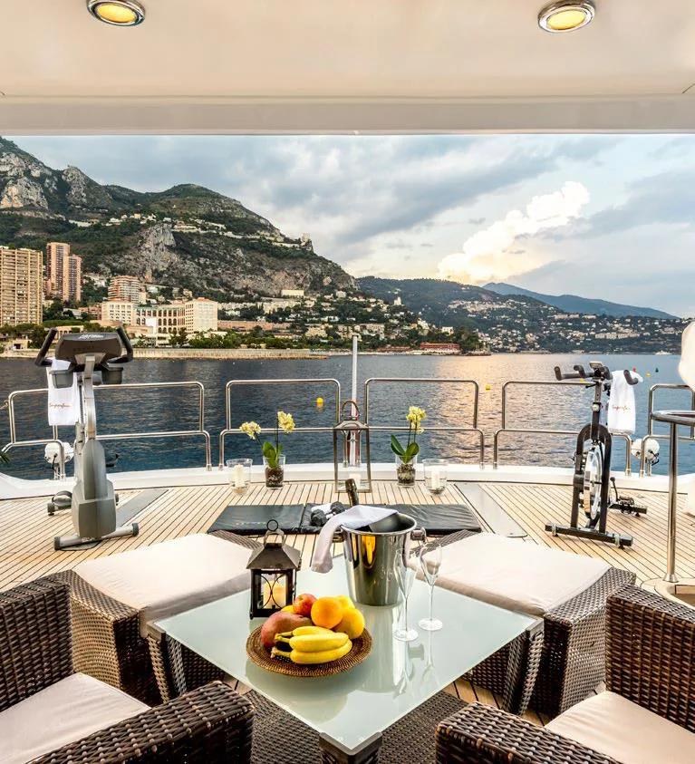 Jojo — photo 12 location yacht Cannes